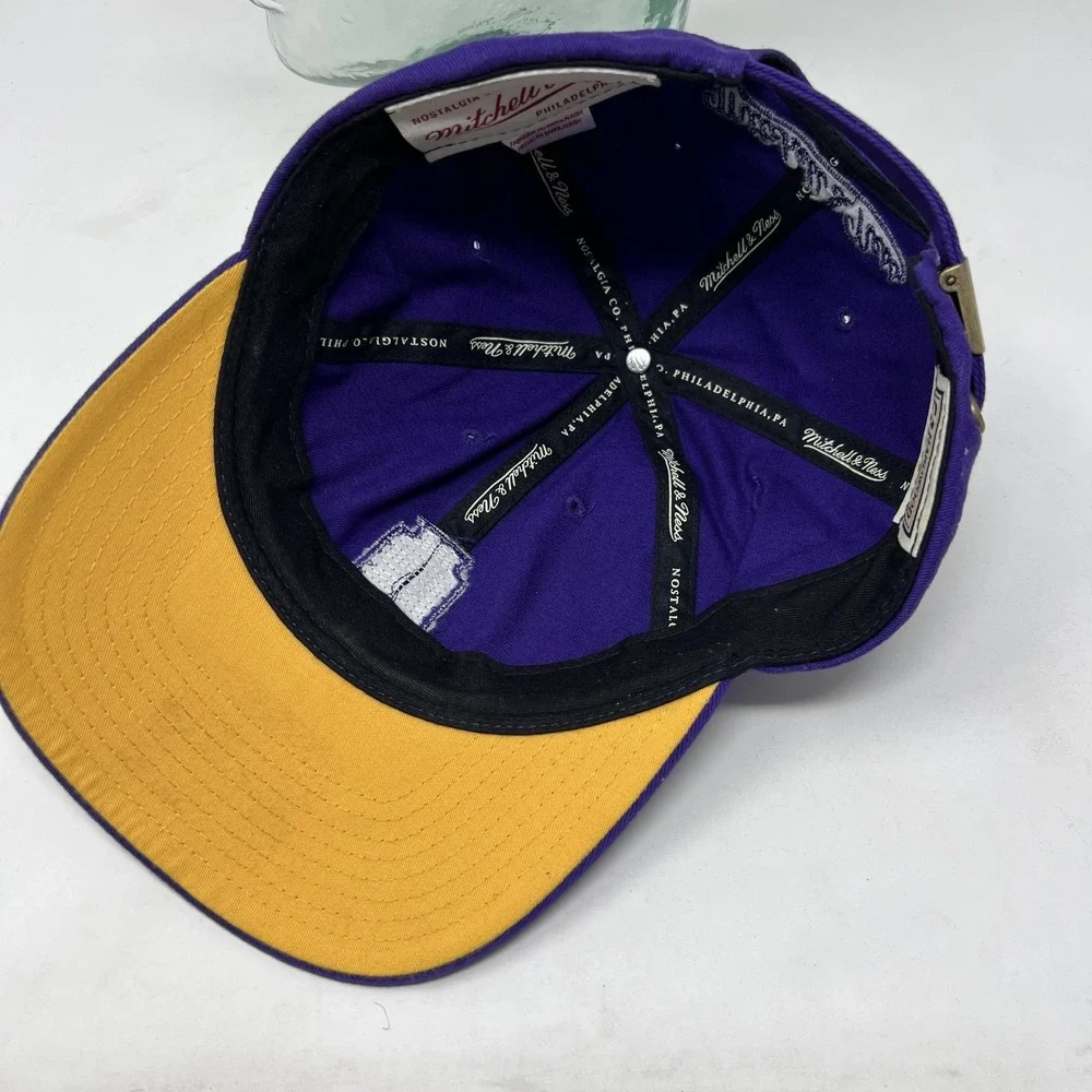 Mitchell & Ness Hardwood Classics Kobe Bryant 8 Lakers Dad Hat Purple Gold Strap